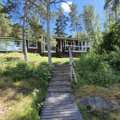 Pekkala vacation house near Helsinki.