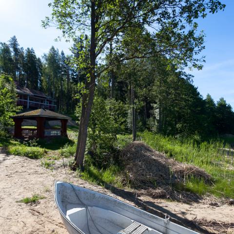 Iso-Keisari | holiday home for rent | archipelago | Finland rowing boat.