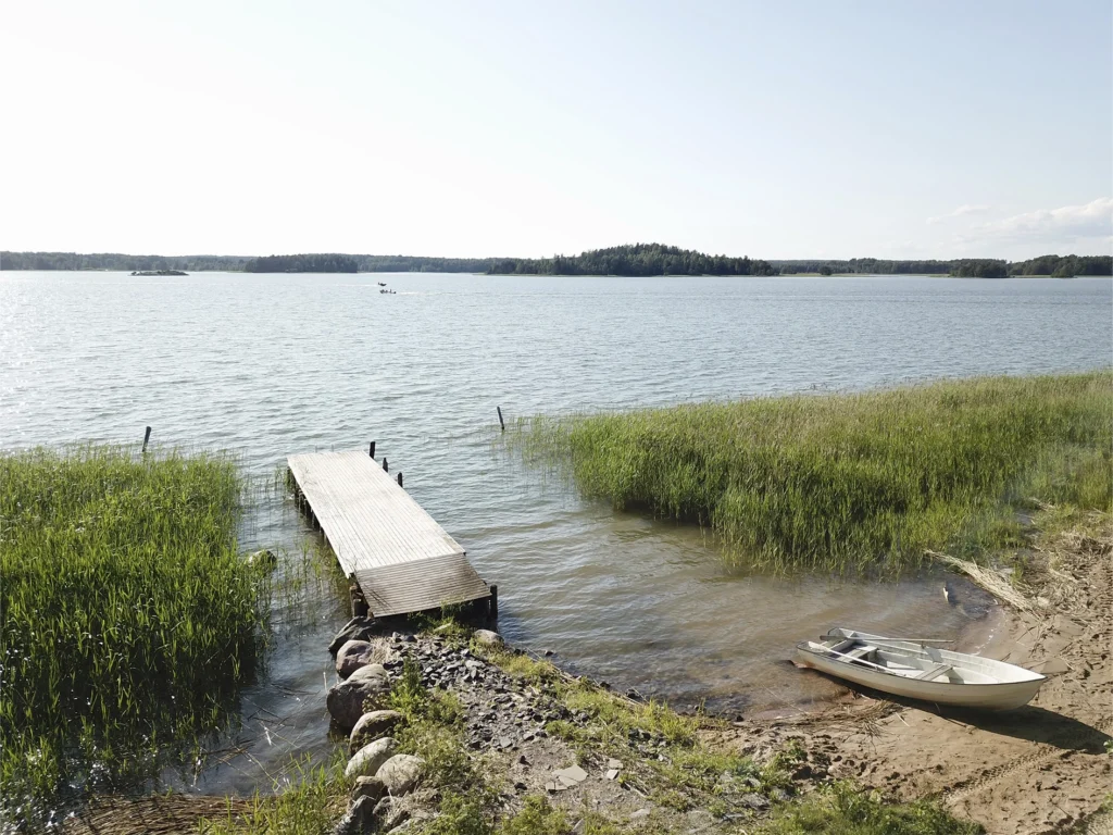 Näsinlinna seaside villa in Salo, the pier